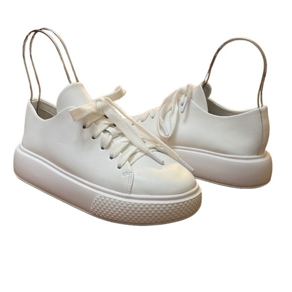 Jeffrey Campbell Sz 9 Entourage White Sneakers - Picture 1 of 8